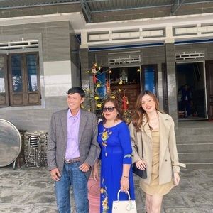 Meet your Posher, Huệ